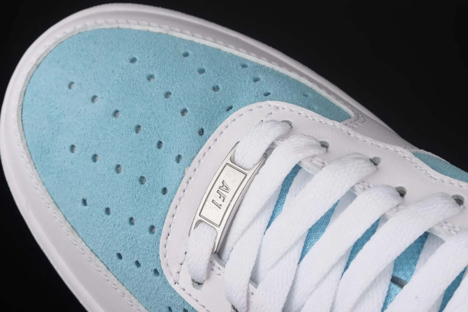 2021 Nike Air Force 1 07 Low White Light Blue AA7687-400