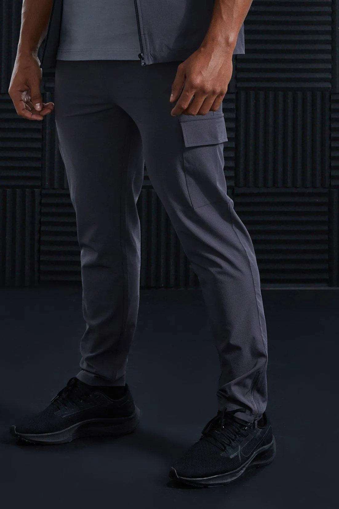 Active Training Dept Tapered Cargo Joggers | boohooMAN UK