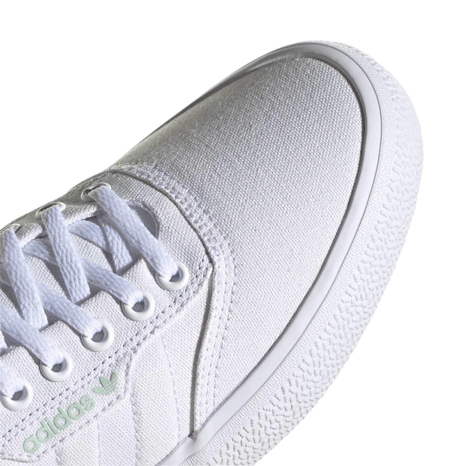 adidas Originals Unisex 3MC Skateboarding Shoes - White/Halo Mint