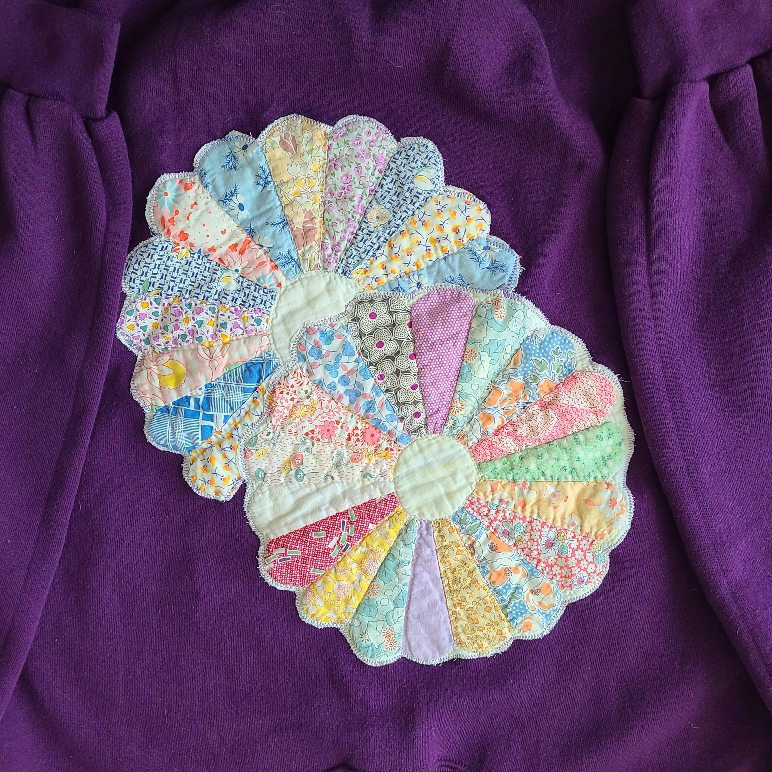 Dresden Plate Quilt Pattern Sweatshirt