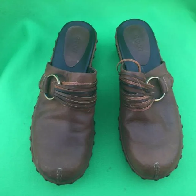 Ecco women's fashion walking athletic brown mules shoe size --7.5