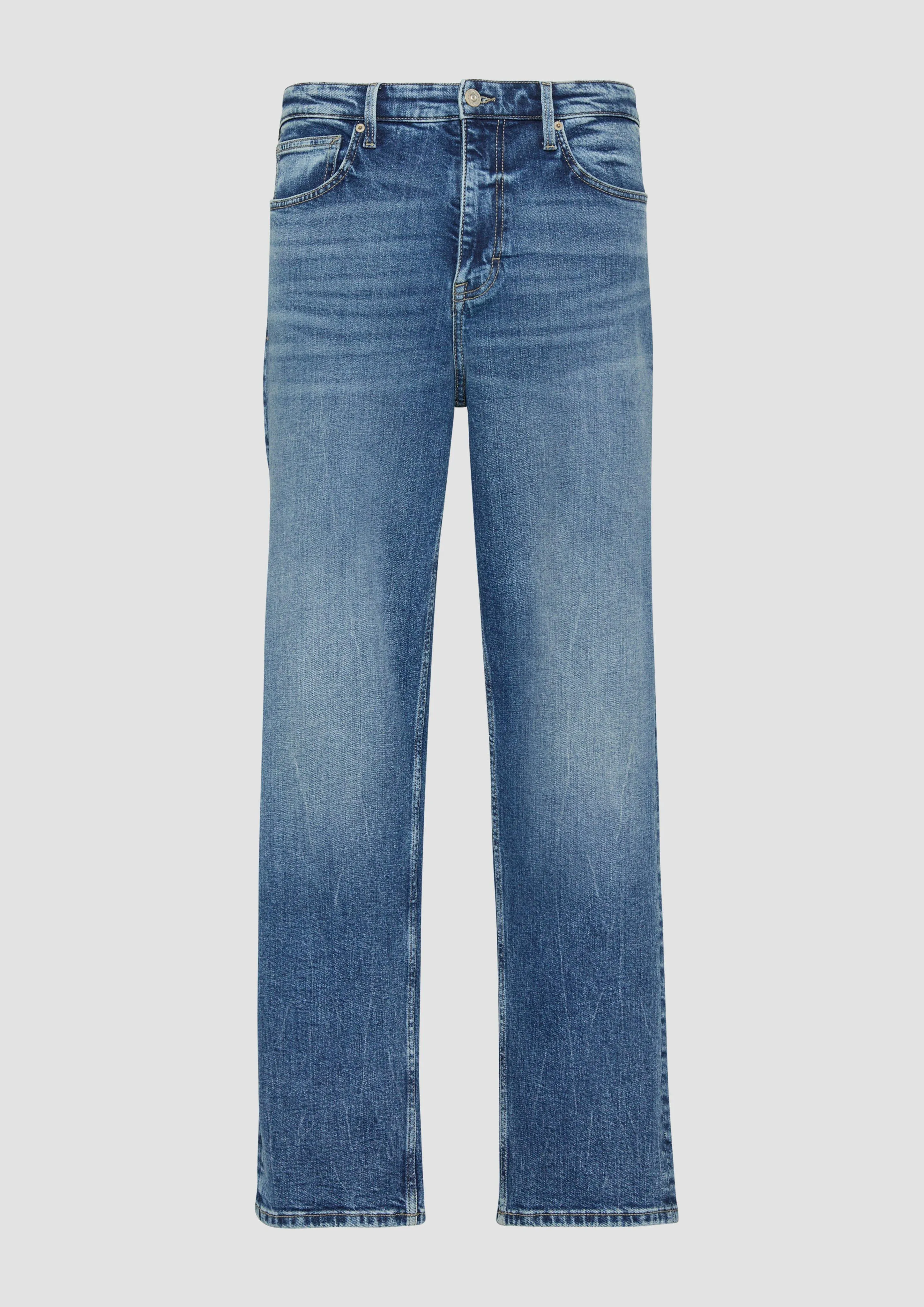 Jeans / loose fit / mid rise / straight leg