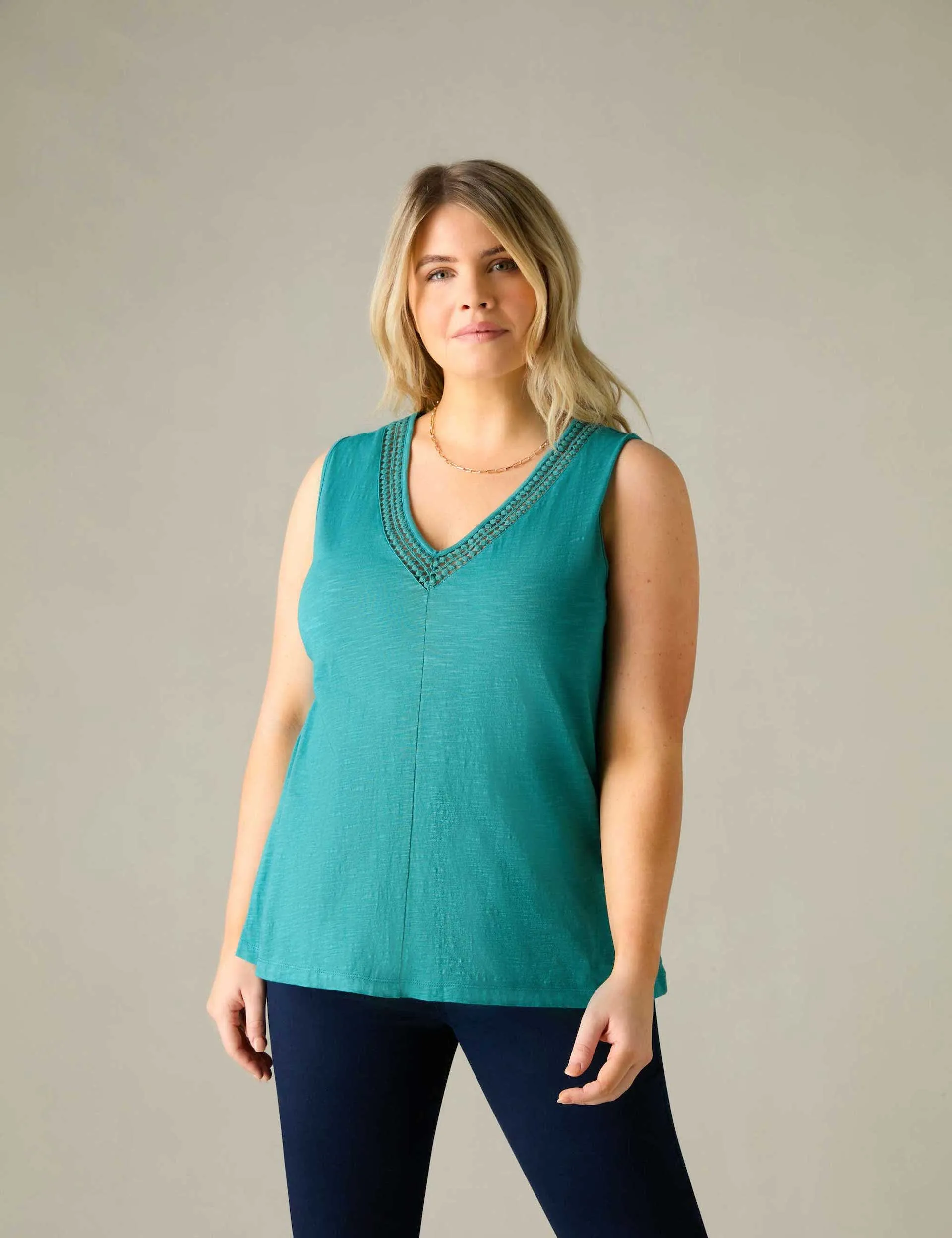 Live Unlimited London Women's Pure Cotton Broderie V-Neck Vest - 18 - Green, Green