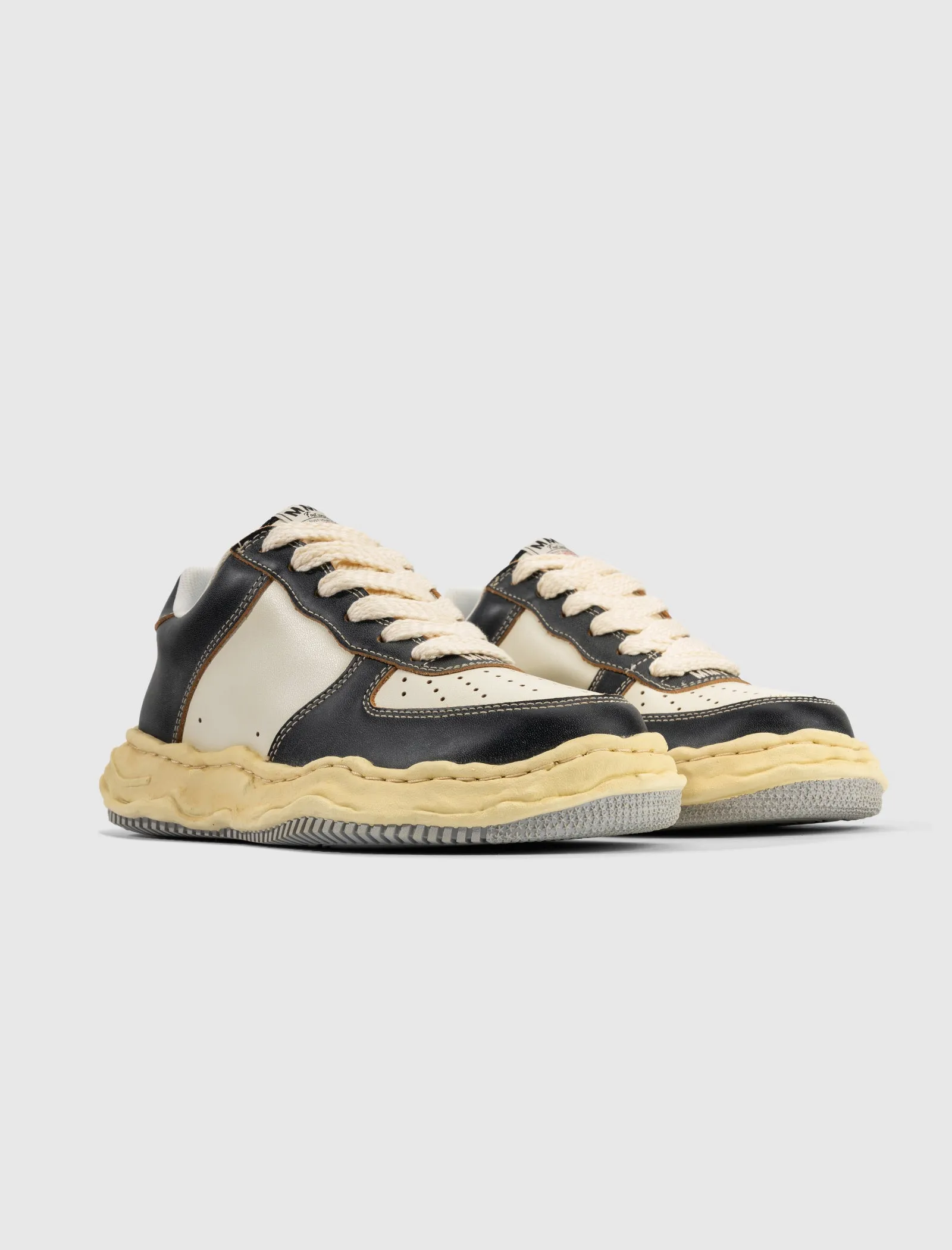 MAISON MIHARA YASUHIRO WAYNE LOW TOP SNEAKERS 