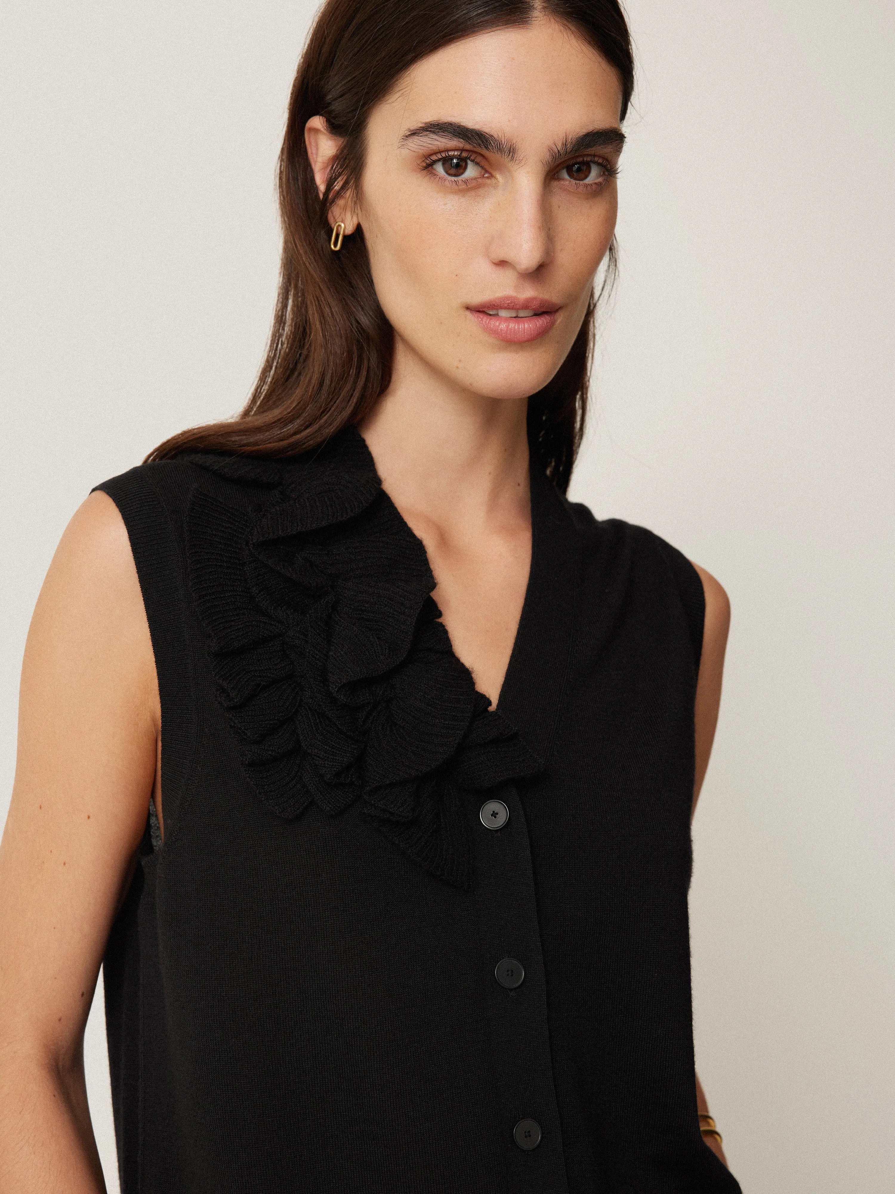 Merino Ruffle Waistcoat | Black