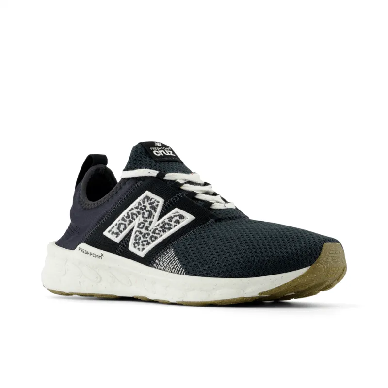 New Balance Women's Fresh Foam X Cruz Artisan V3 Running Shoe - WCRZEPK3