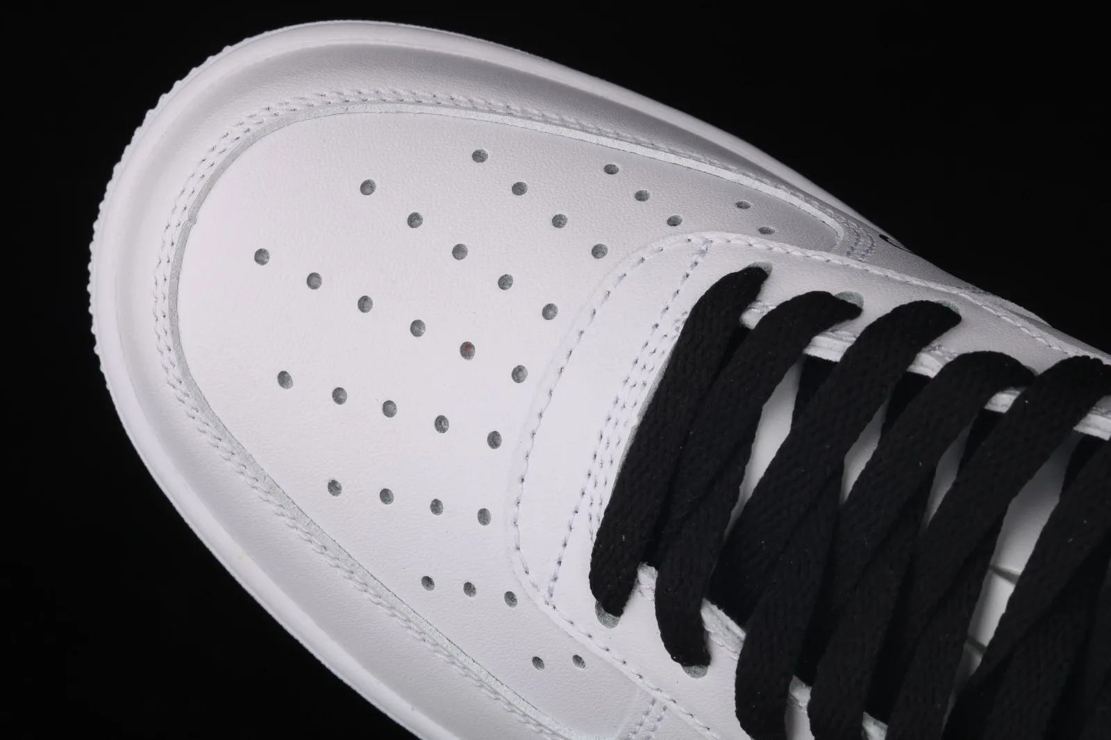 Nike Air Force 1 07 Low White Black Red 315122-811