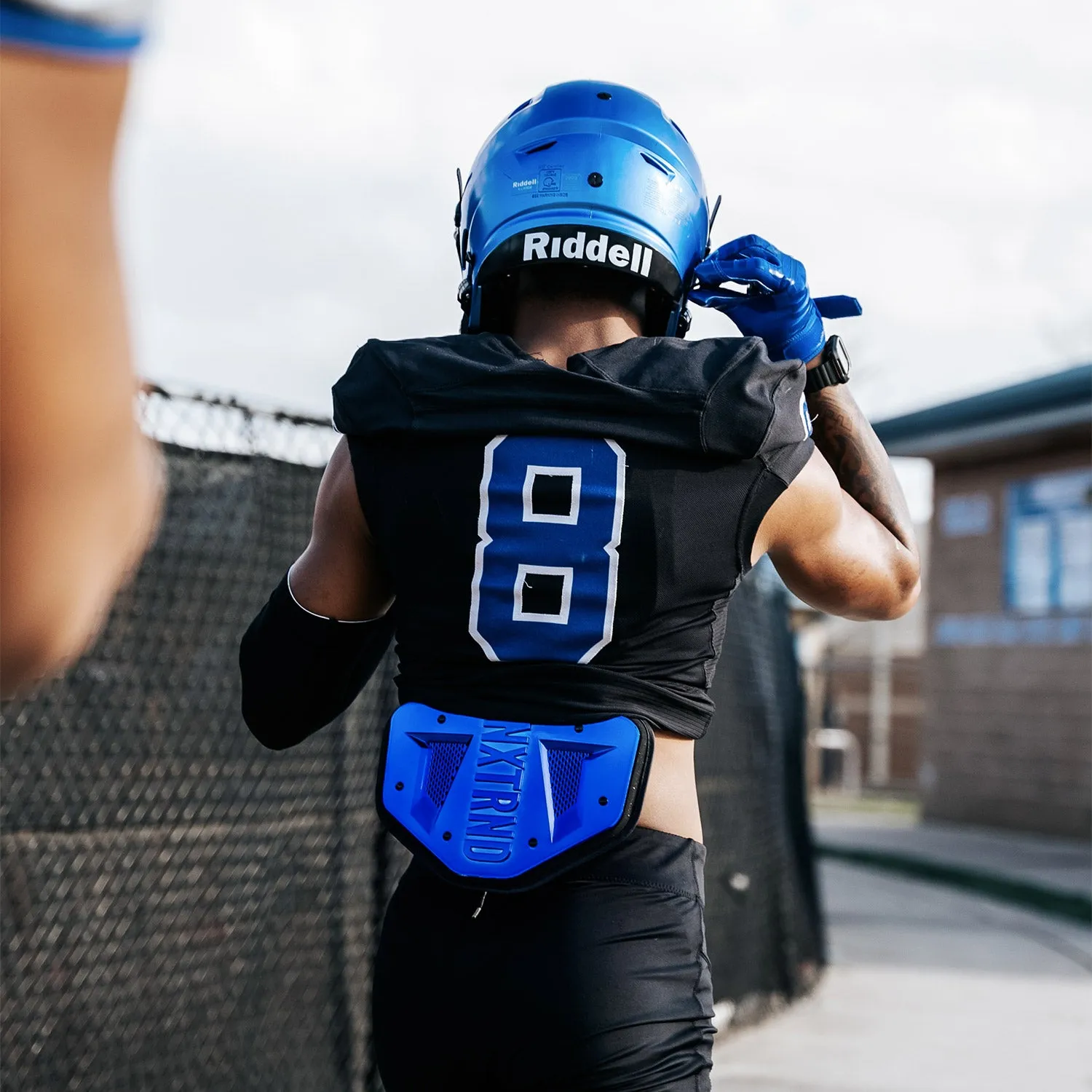 NXTRND B-PLATE Football Back Plate Chrome Blue