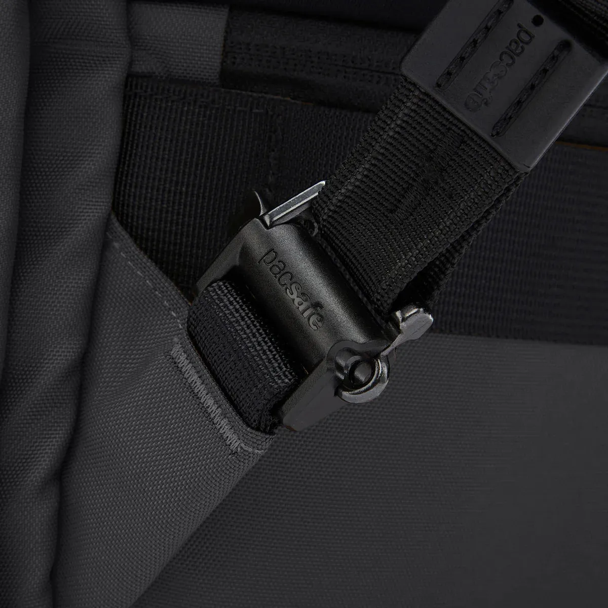 PacSafe Metrosafe X Anti-Theft 25L Backpack - Slate