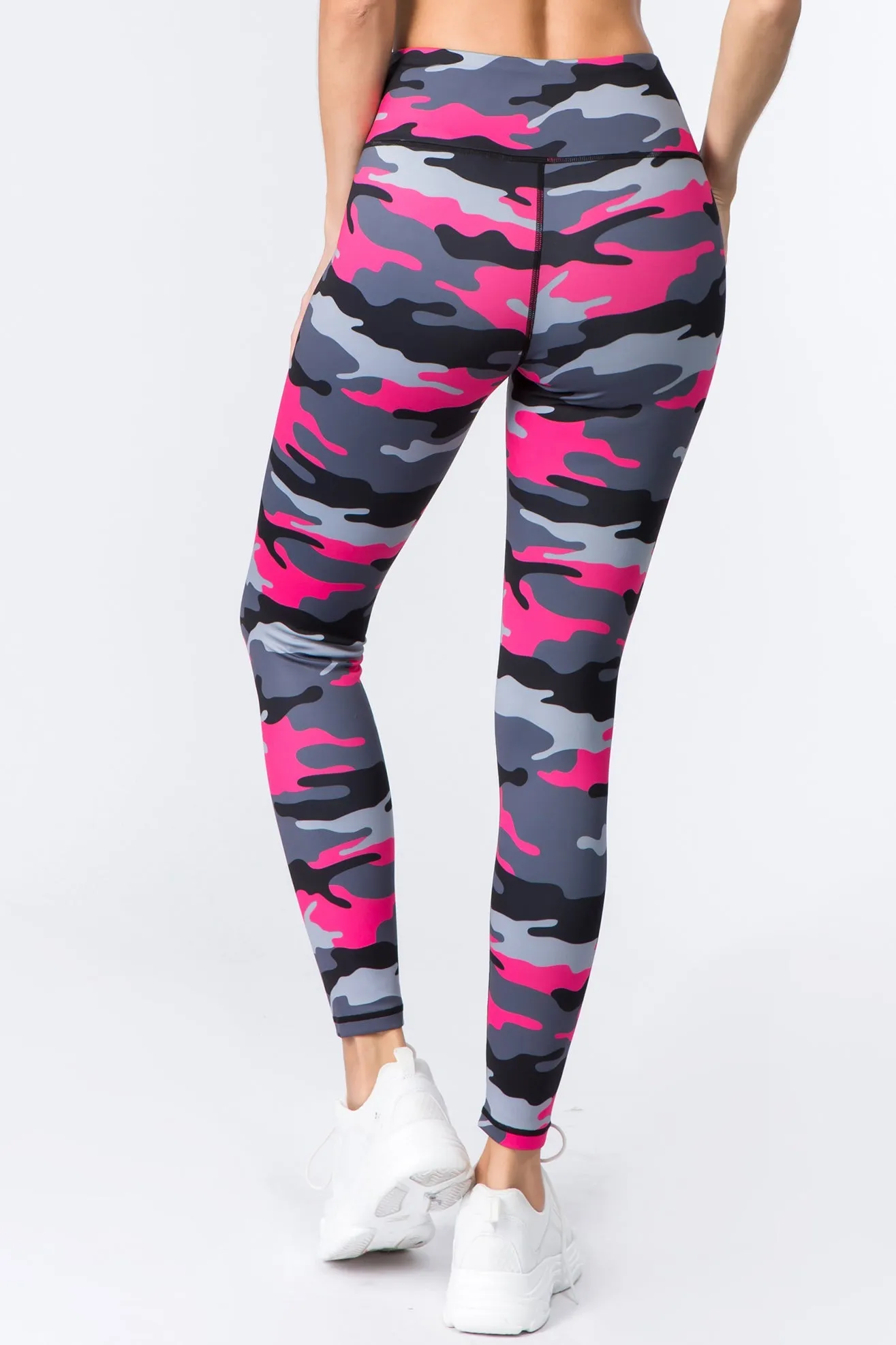 Play it Up Pink Camo Active Leggings