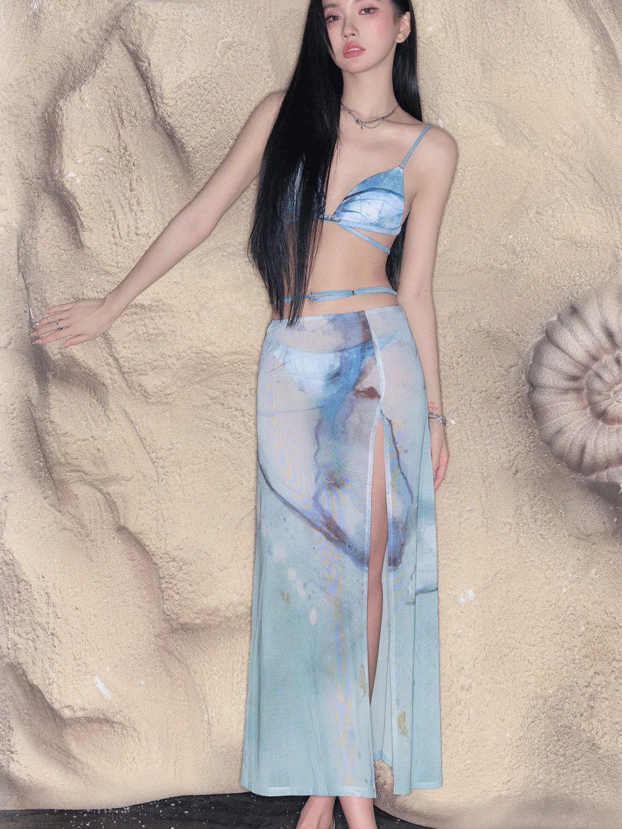 Sea Breeze Sexy Bikini Swimsuit & Cardigan ＆ Skirt