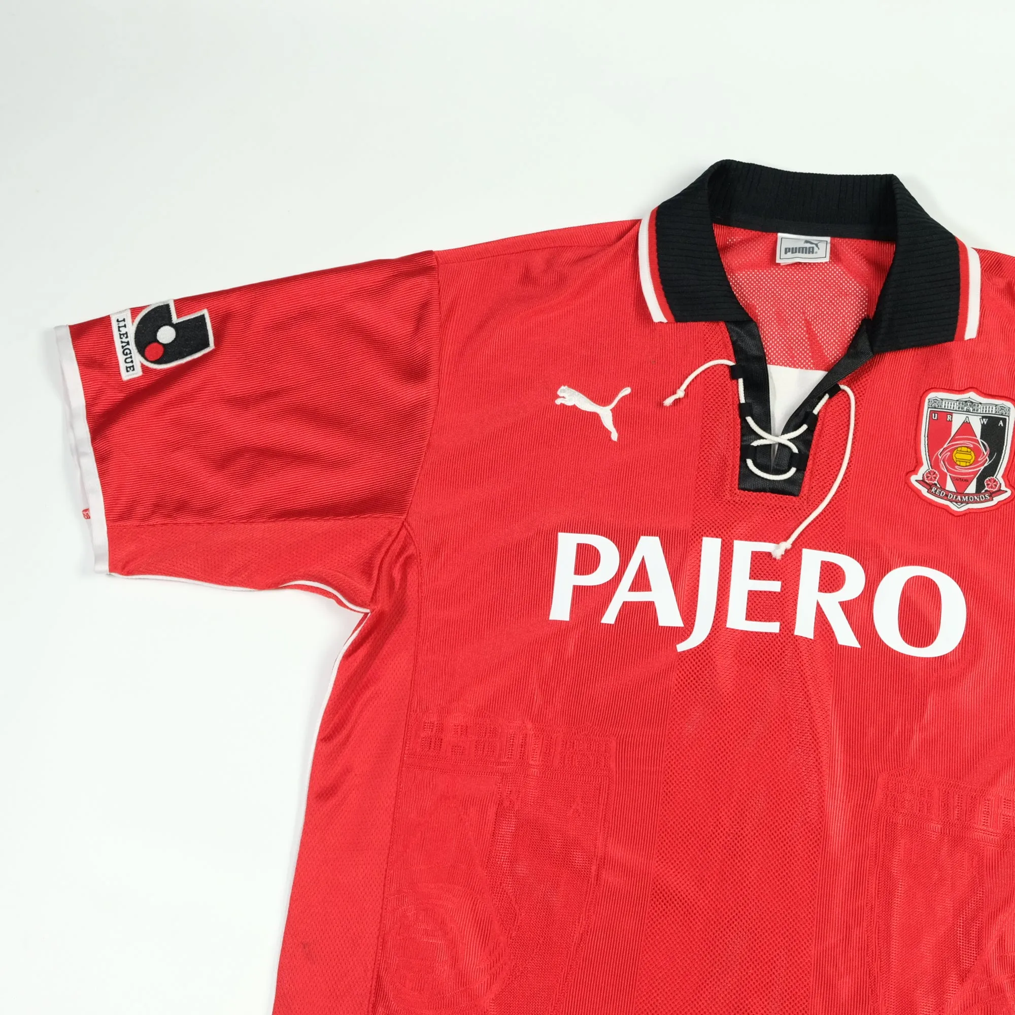 Urawa Mitsubishi Red Diamonds J-League Japan 2001/2002 Home Football Shirt Large