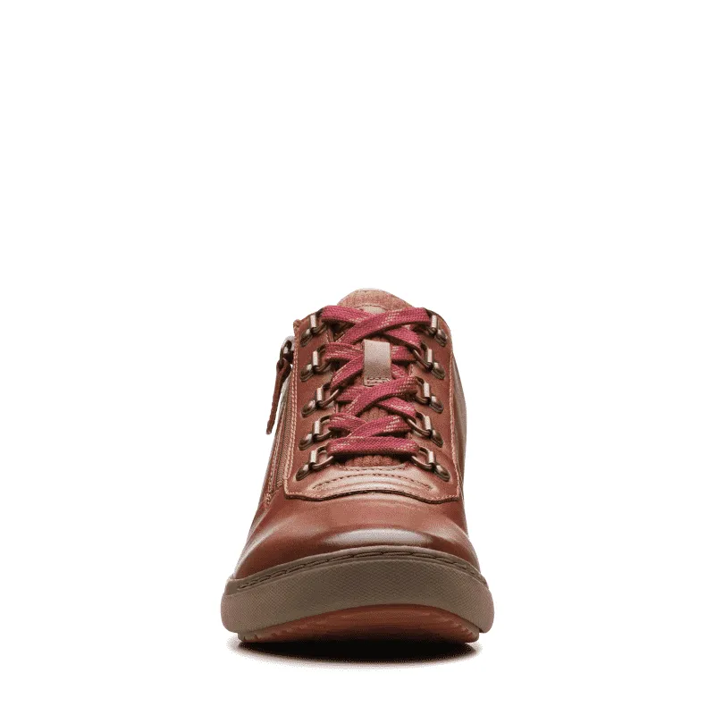 Women’s Clarks Nalle Mid Waterproof – Dark Tan Leather