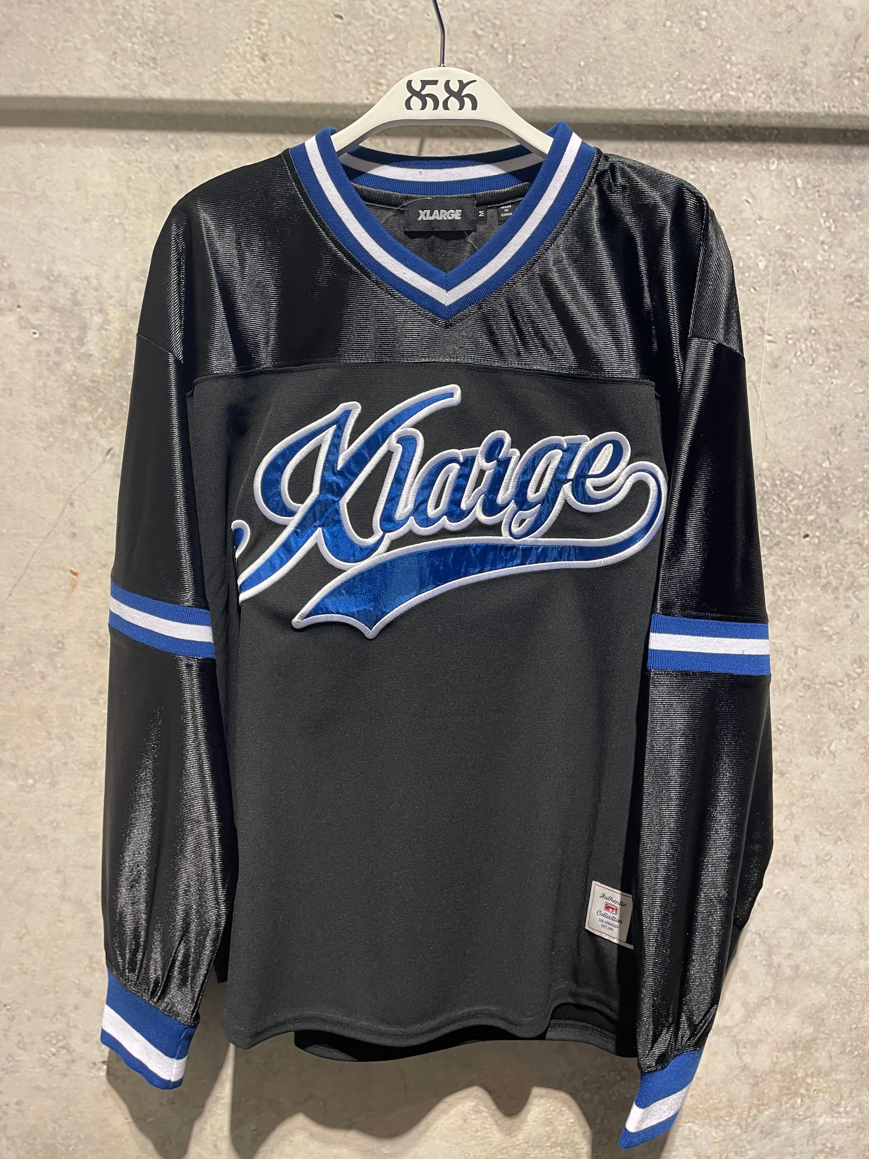 XLARGE: LONG SLEEVE HOCKEY JERSEY